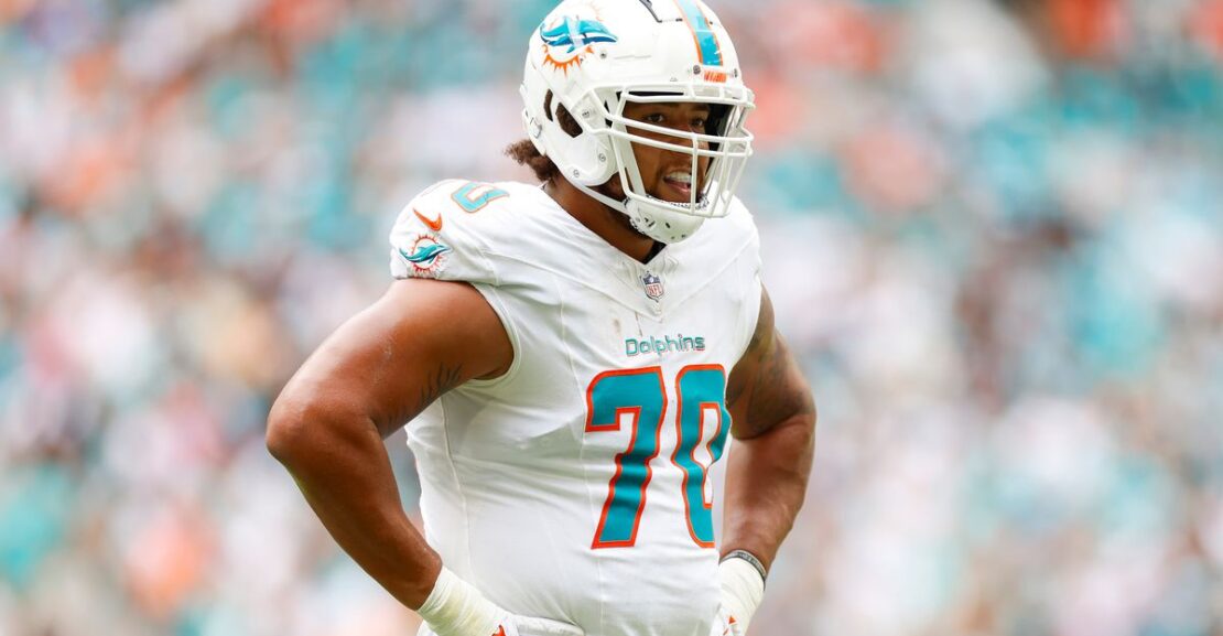 Eagles sign veteran offensive tackle