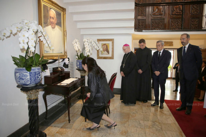 PM signs condolence book for Pope Francis