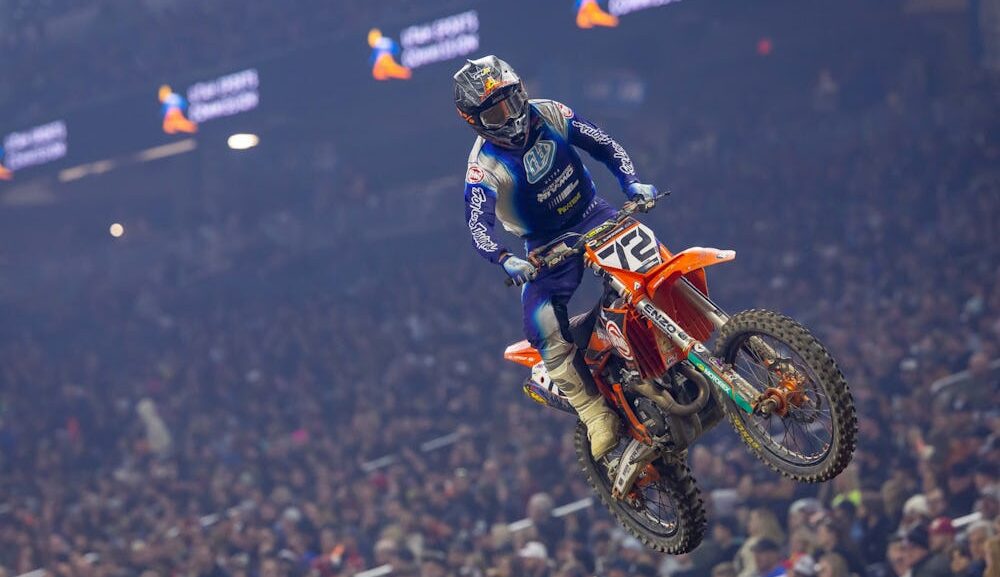 Watch: Pulp/Yamaha Privateer Challenge Race Live at 2:45 MST Friday