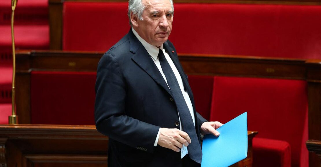 French PM: considering referendum proposal on budget