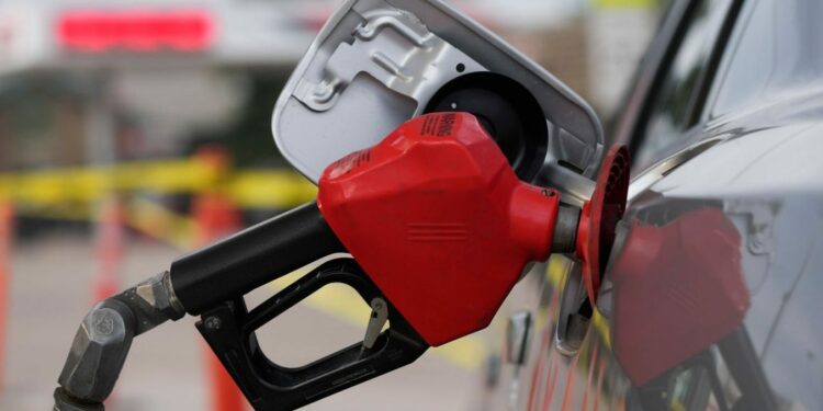 Major petrol, diesel price cuts expected over crude slump