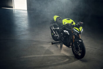 Triumph Launch Speed Triple 1200 RX