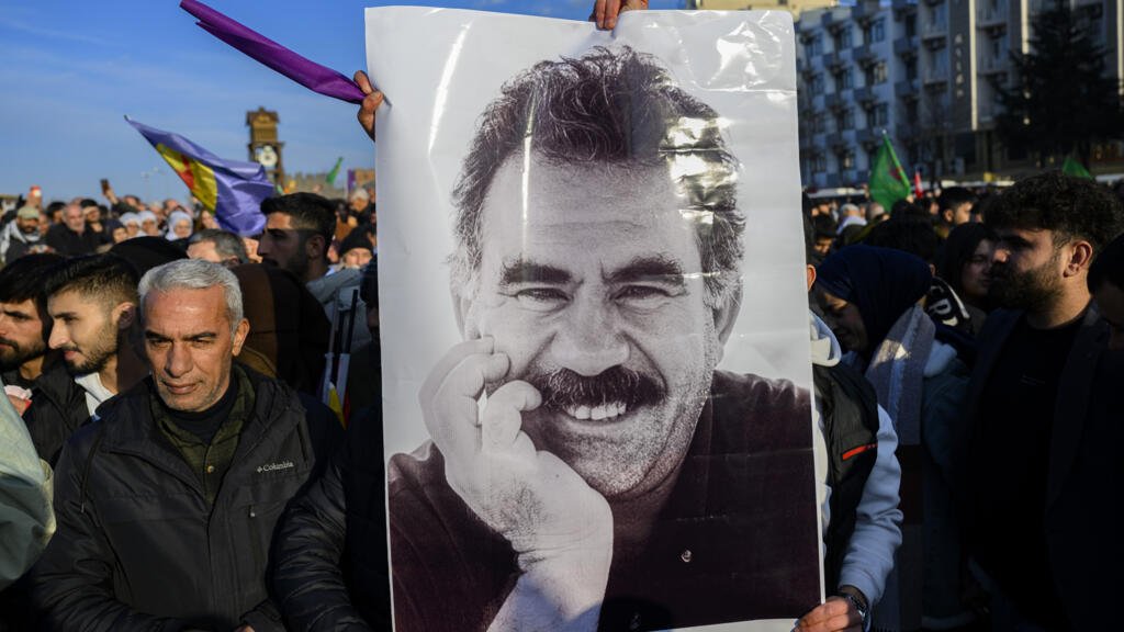 After PKK’s landmark disarmament, Ocala urges ‘major shift’ to mend Turkey ties