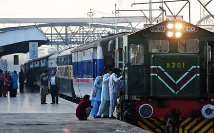 Pakistan Railways to Launch Free Wi-Fi in 40 Trains