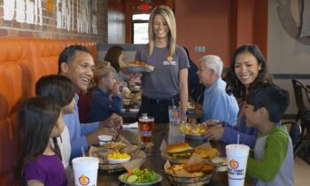 East Coast Wings + Grill Named to Franchise Business Review’s 2025 Culture100 List