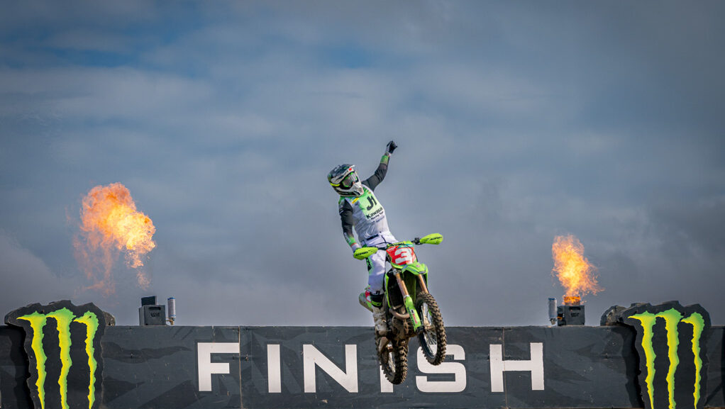 Febvre And LÄngenfelder Boss The Basin At The MXGP of Great Britain