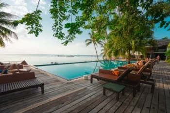 Adult only: Discriminatory trend or simple marketing argument?