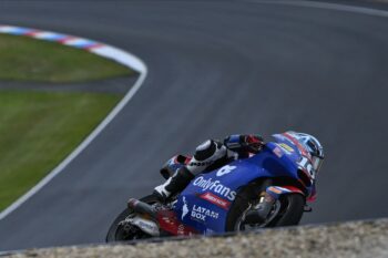 Moto2: Roberts leads home hero Salač in rainy Moto2 Brno Practice