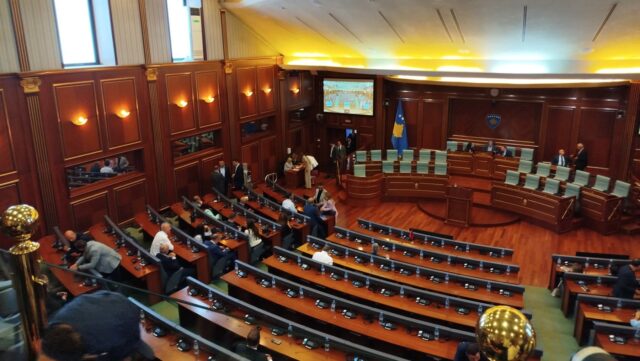 Kosovo Fails Again to Inaugurate Parliament Despite Looming Deadline