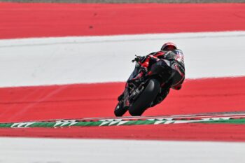 Moto2: Gonzalez takes pole but Holgado set to start from the front