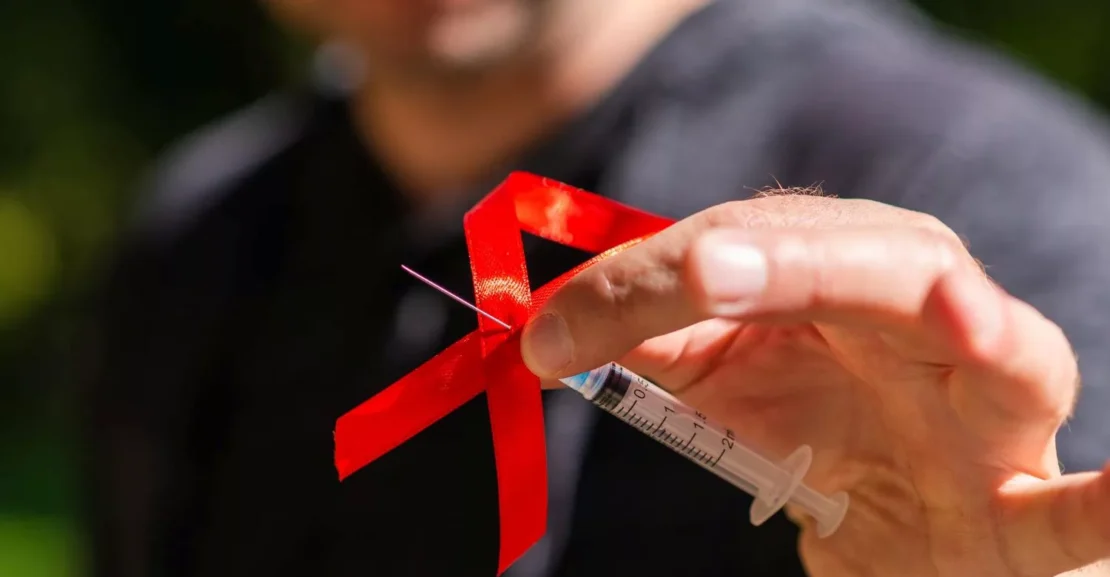 How HIV Outsmarts the Body by Hiding Deep in the Gut
