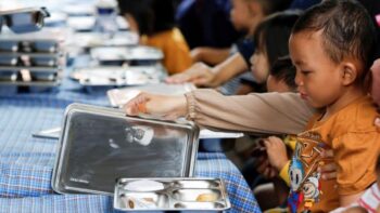 Indonesia: 400 children fall sick in biggest food poisoning case linked to free school meals