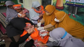 Indonesia Battling Measles Outbreak: 20 Children Dead, Over 2,600 Infected in 2025 | See Photos