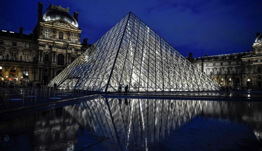 Robbery at world-famous Louvre in Paris prompts museum’s closure ‘for exceptional reasons’