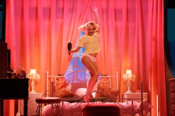 Sabrina Carpenter Performs “Manchild” and “Nobody’s Son” on Saturday Night Live: Watch