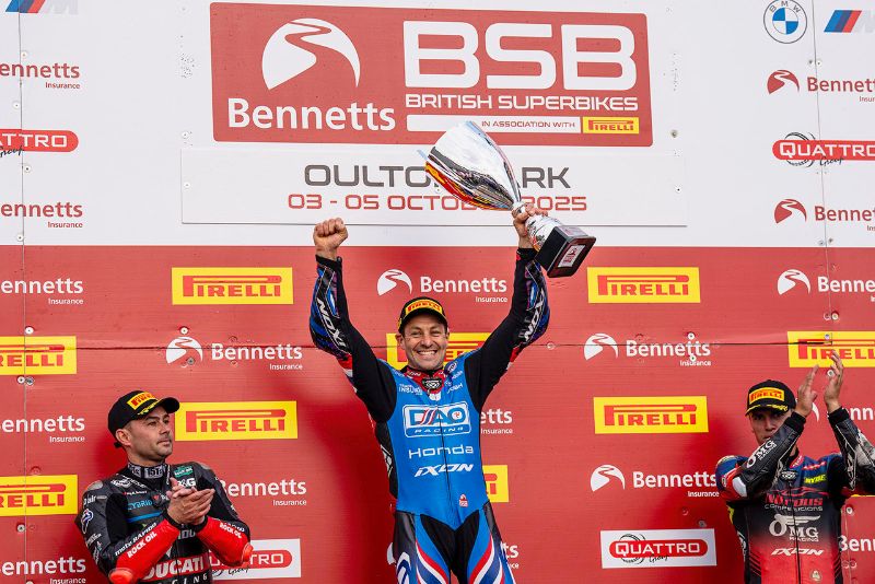 Brookes back on top to win dramatic British Superbikes opener at Oulton Park