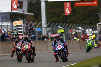 British Superbikes: Ray and Redding victorious