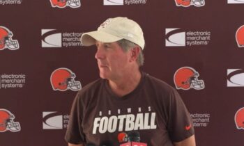 One Of The NFL’s Best Offensive Line Coaches Just Became Available