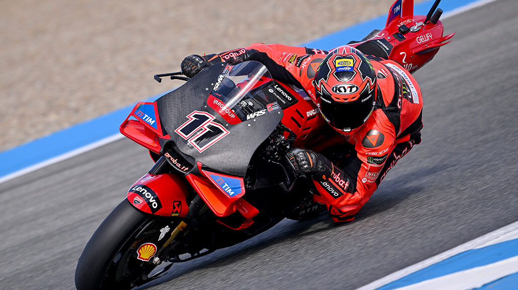 Nicolò Bulega on track with the Ducati Lenovo Team for the Portuguese GP and Valencia GP