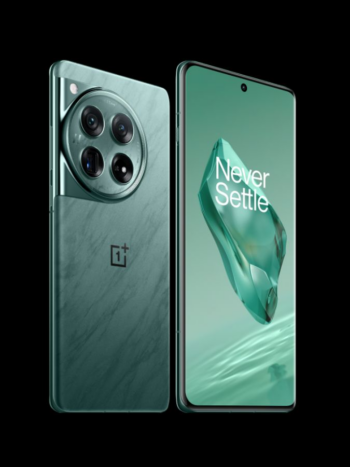 OnePlus 12 is selling at lowest price