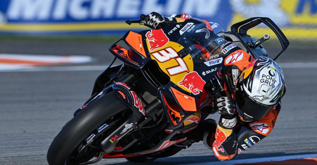 MotoGP: Acosta leads Bezzecchi by 0.053s on a competitive Friday in Valencia