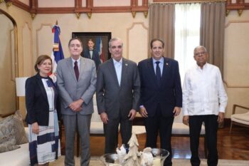 Director de la OPS y Presidente de República Dominicana fortalecen cooperación en salud y abordan prioridades nacionales