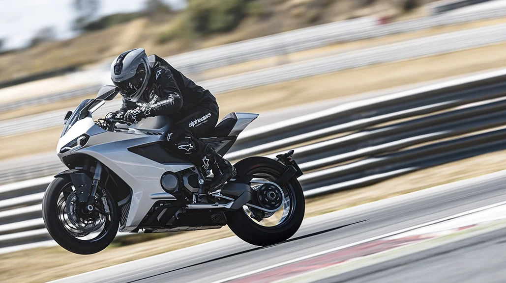 How Norton Motorcycles Engineered the Manx R Around Real Riders